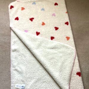 OUI Small Sherpa Throw Blanket Hearts Soft Bedding